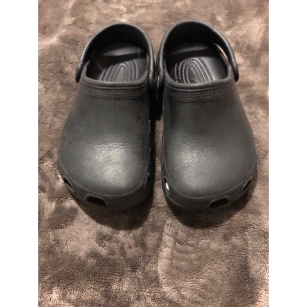 Boys black CROCS size 4